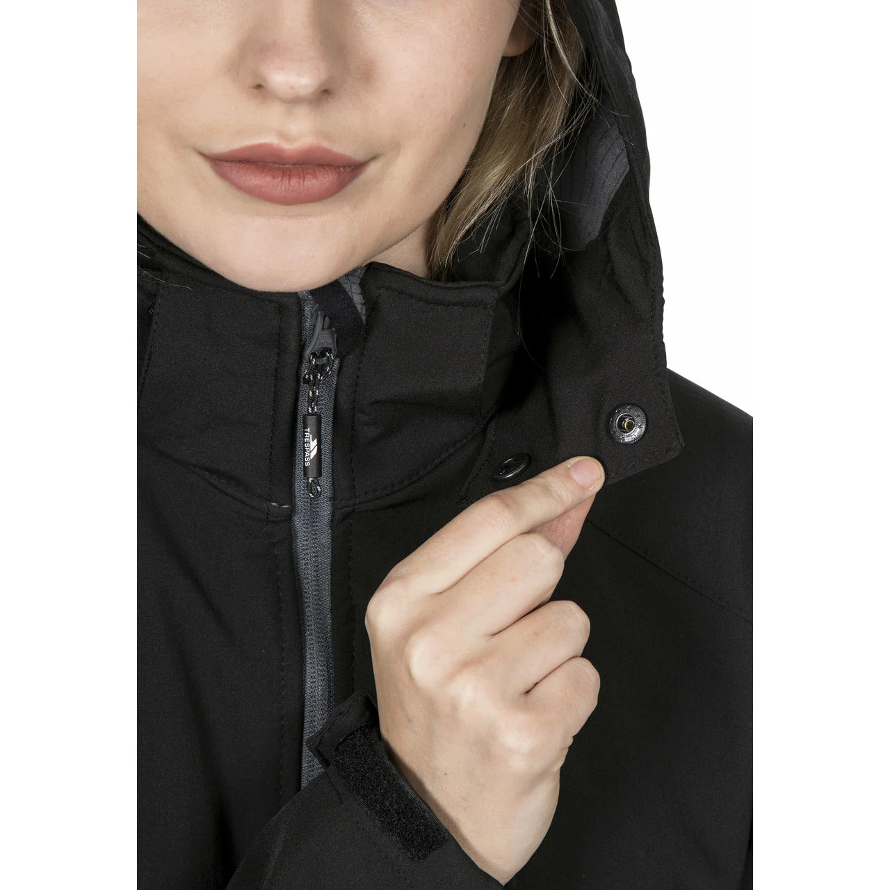 Bela 2 Women's Soft Shell Jacket in Black - Image 4