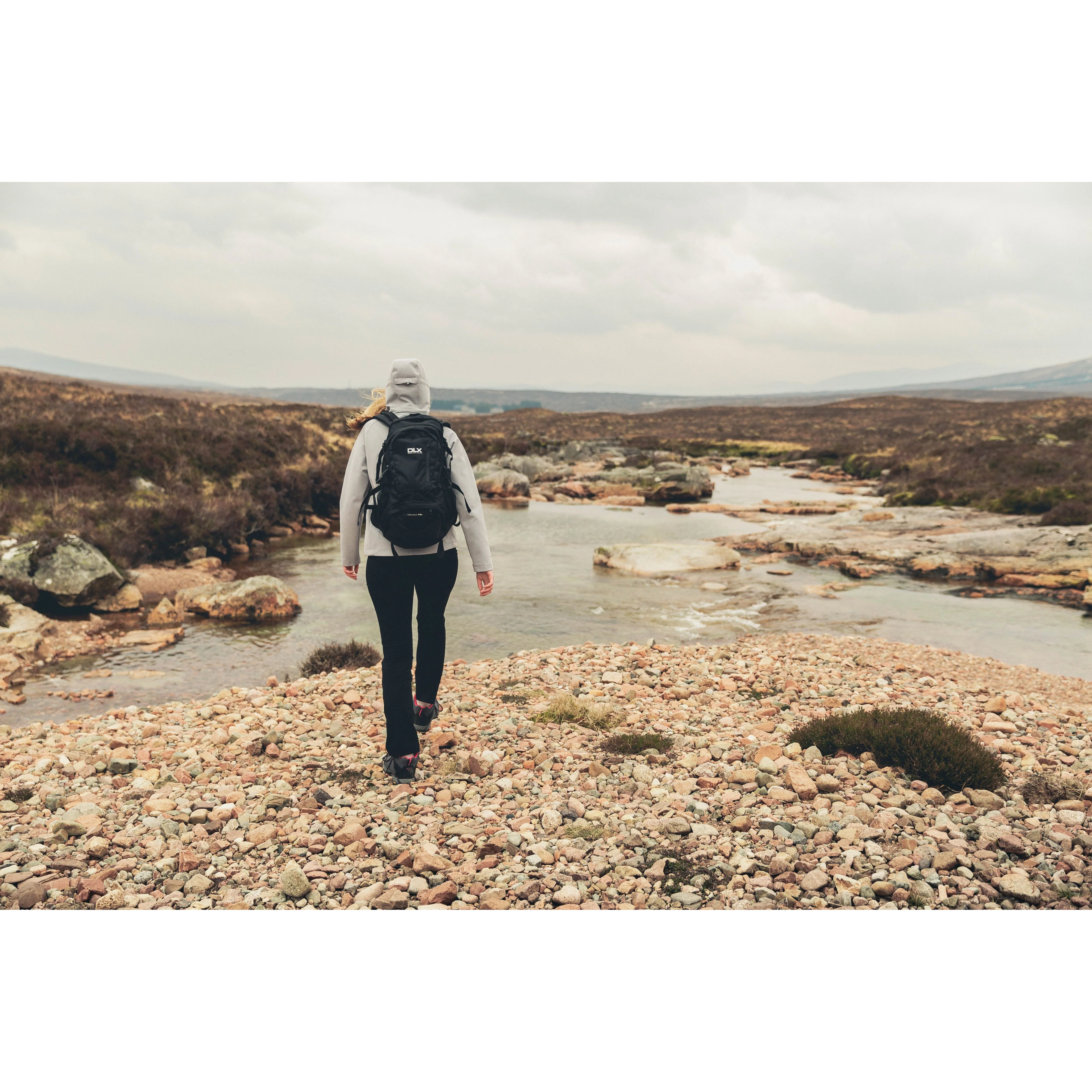 Dlx Deimos 28 Litre Rucksack - Black - Image 12