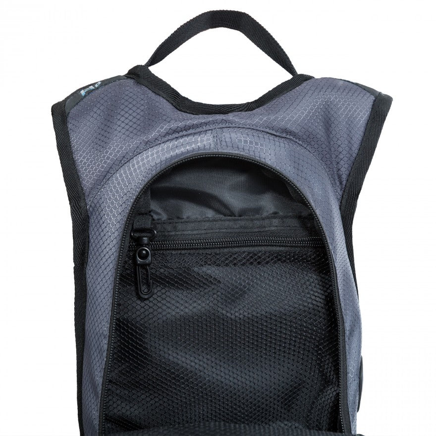 Mirror 15 Litre Cycling Hydration Backpack in Blue - Image 4