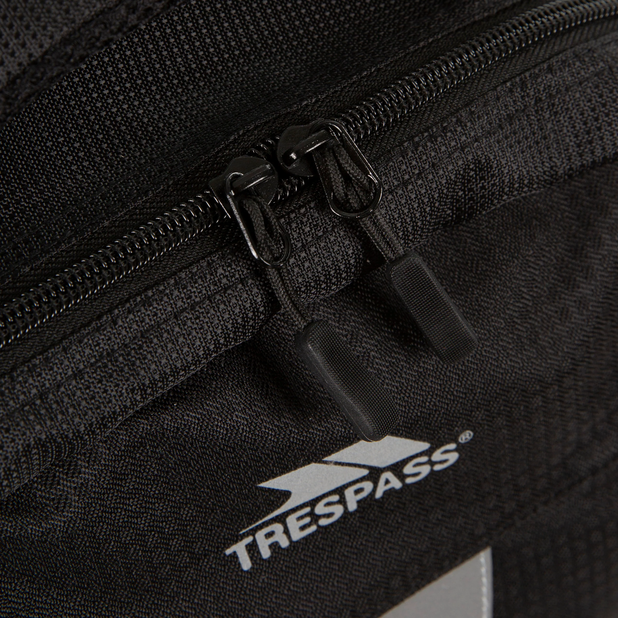 Thain 22 Litre Rucksack in Black - Image 4